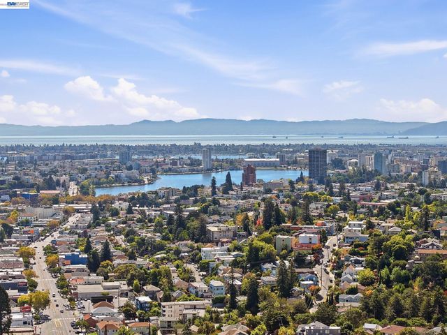 1520 Grand, Piedmont, CA 94611