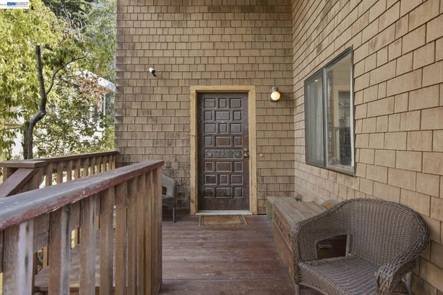 1520 Grand, Piedmont, CA 94611