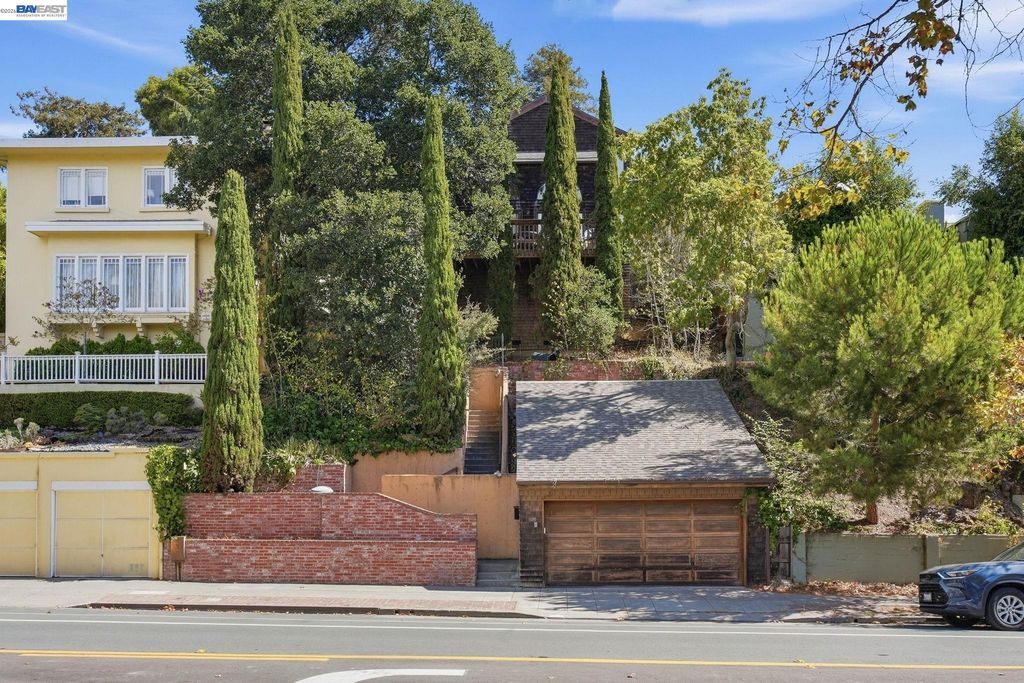 1520 Grand, Piedmont, CA 94611