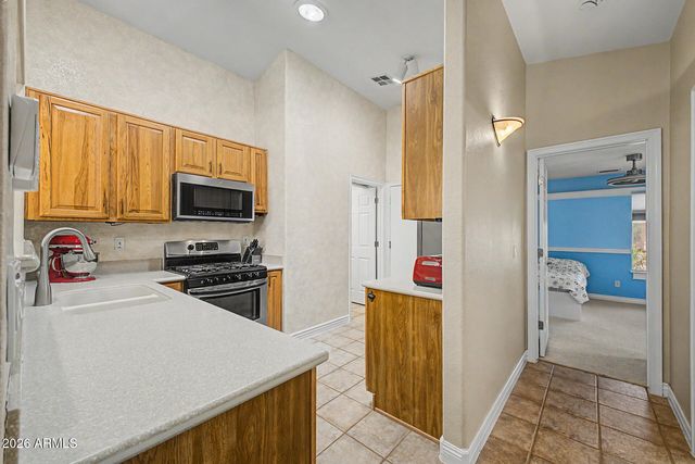 6436 W SADDLEHORN Road, Phoenix, AZ 85083