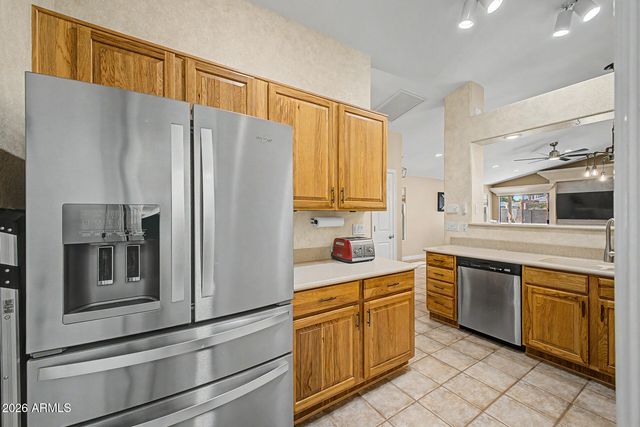 6436 W SADDLEHORN Road, Phoenix, AZ 85083