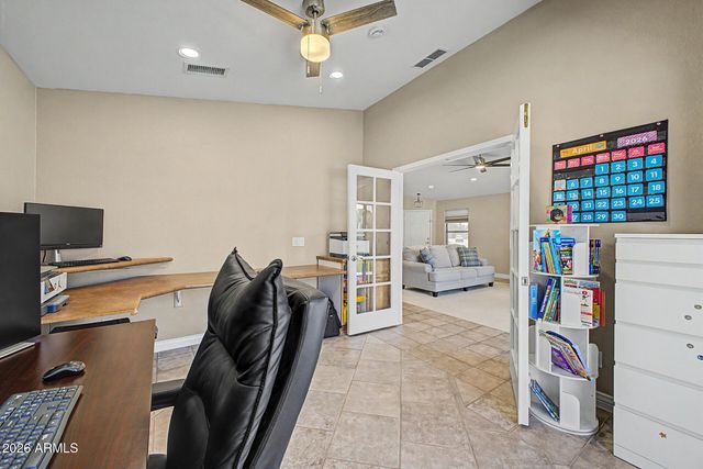 6436 W SADDLEHORN Road, Phoenix, AZ 85083