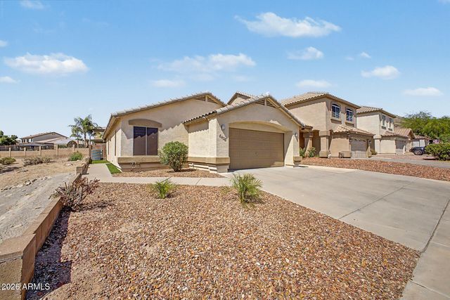 6436 W SADDLEHORN Road, Phoenix, AZ 85083