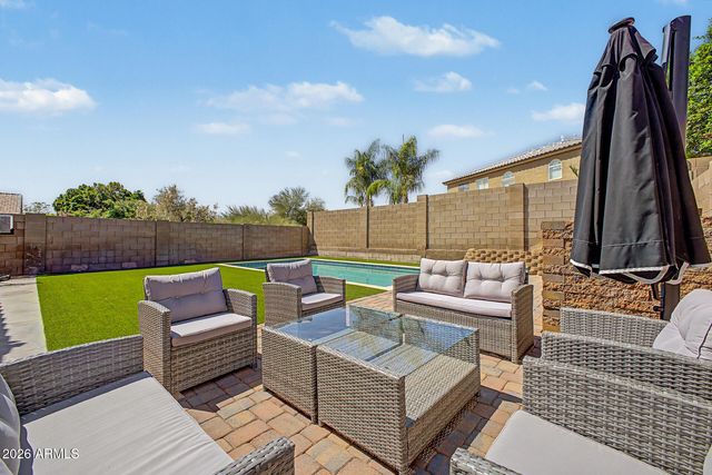 6436 W SADDLEHORN Road, Phoenix, AZ 85083