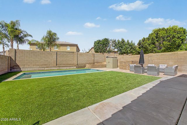 6436 W SADDLEHORN Road, Phoenix, AZ 85083