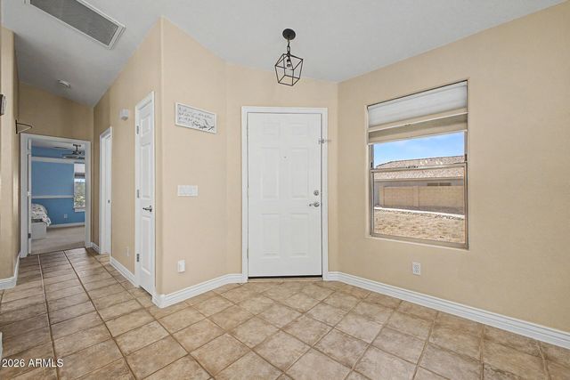 6436 W SADDLEHORN Road, Phoenix, AZ 85083