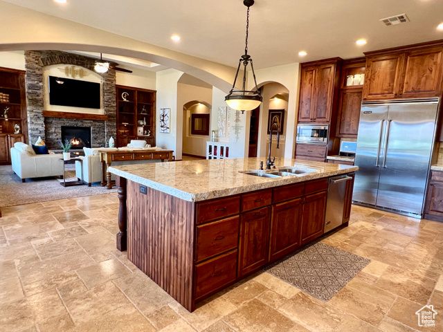 2238 S REDSTONE RD, Hurricane, UT 84737