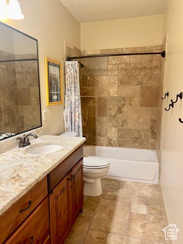 2238 S REDSTONE RD, Hurricane, UT 84737