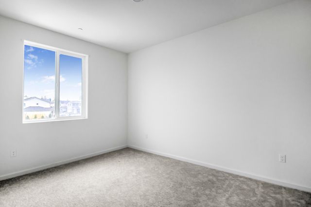 2230 S Velie Street, Visalia, CA 93292