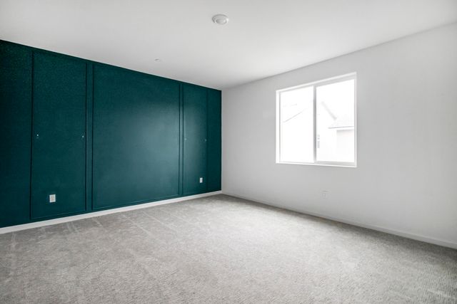 2230 S Velie Street, Visalia, CA 93292