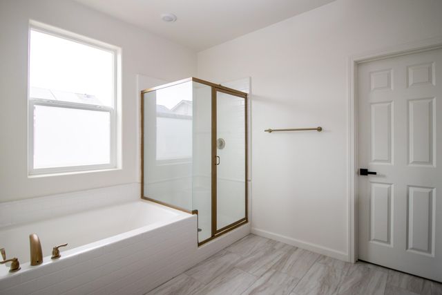 2230 S Velie Street, Visalia, CA 93292