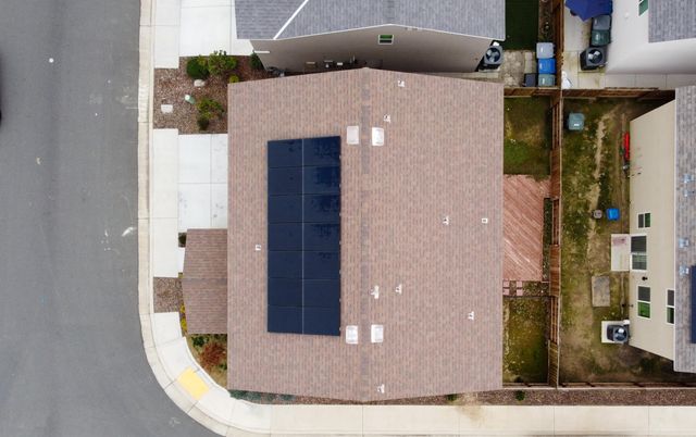 2230 S Velie Street, Visalia, CA 93292