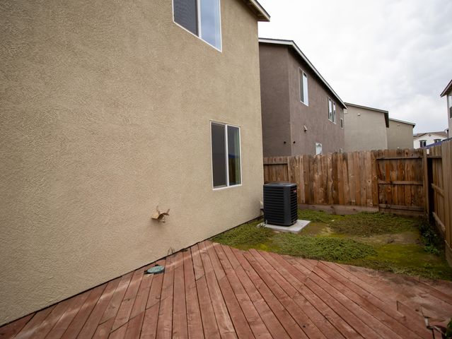 2230 S Velie Street, Visalia, CA 93292