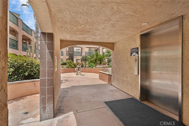 714 Seacoast Drive 211, Imperial Beach, CA 91932