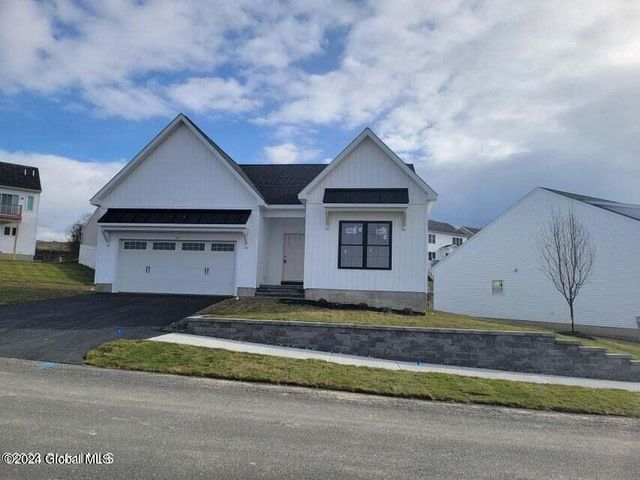 39 Jack Drive, Halfmoon, NY 12118