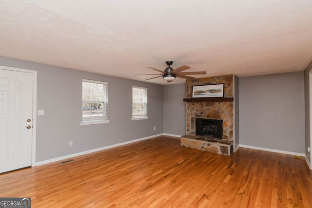 4906 S Bent Pine Court, Douglasville, GA 30135