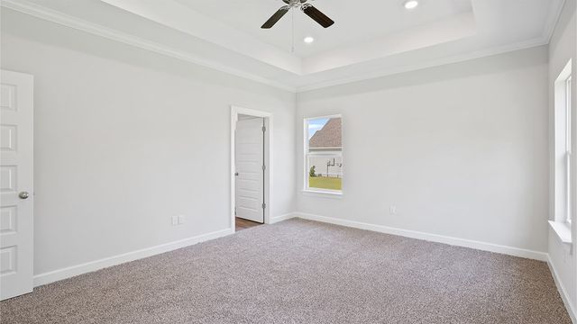 105 Heritage Way, Headland, AL 36345