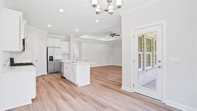 105 Heritage Way, Headland, AL 36345