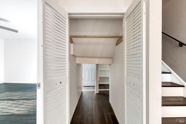 1534 Buchanan St, Novato, CA 94947