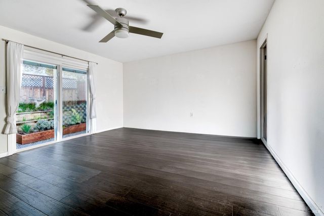 1534 Buchanan St, Novato, CA 94947