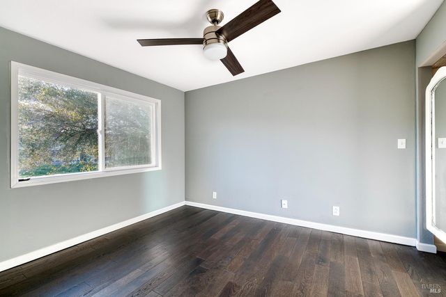 1534 Buchanan St, Novato, CA 94947