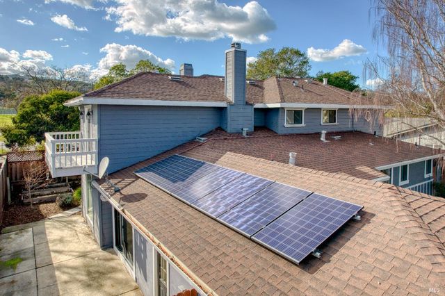 1534 Buchanan St, Novato, CA 94947