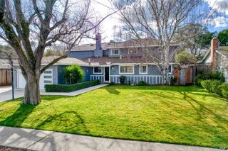 1534 Buchanan St, Novato, CA 94947