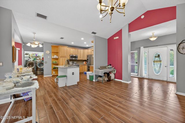 11319 SIMMONS Road, Jacksonville, FL 32218