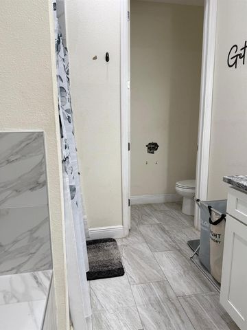 9302 N MARGARET AVENUE, Tampa, FL 33612