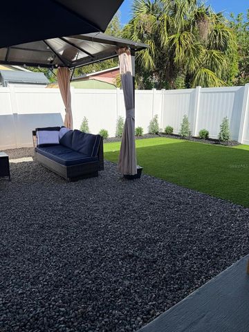 9302 N MARGARET AVENUE, Tampa, FL 33612