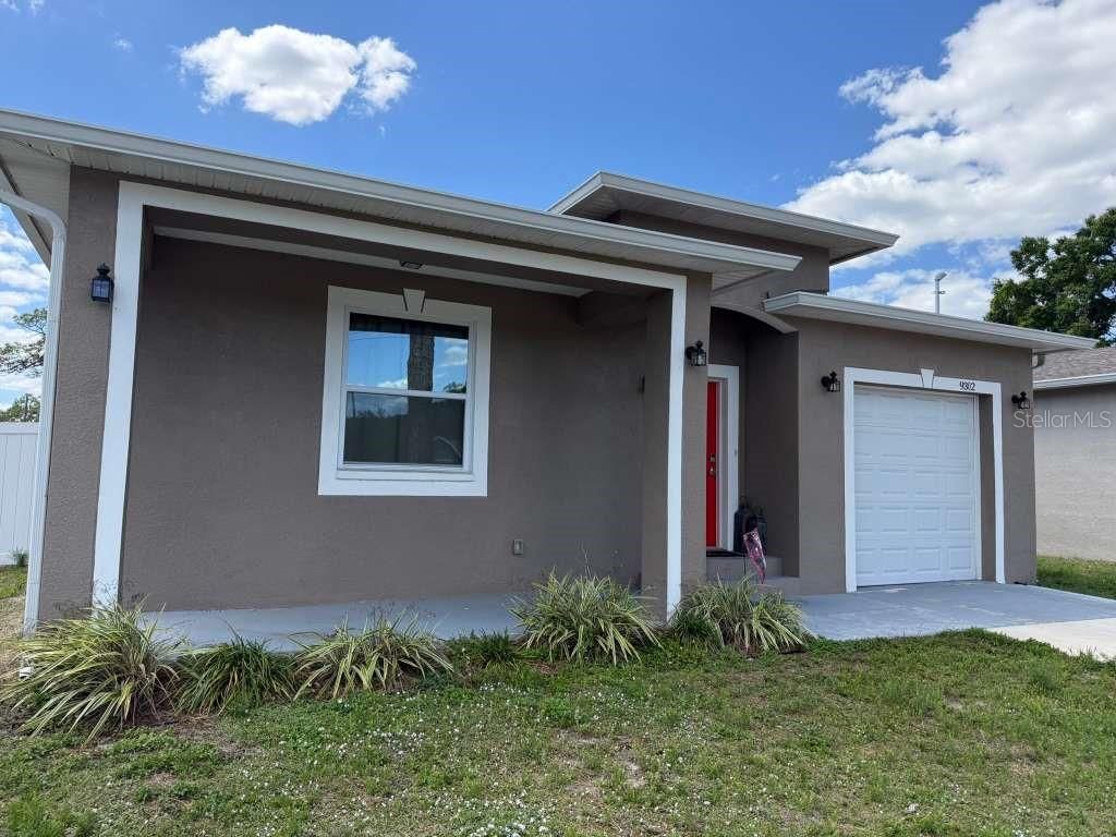 9302 N MARGARET AVENUE, Tampa, FL 33612