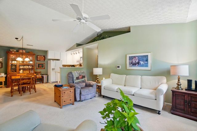 7950 Chapel Stone Road, Blacklick, OH 43004