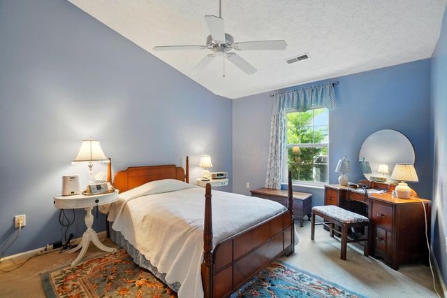 7950 Chapel Stone Road, Blacklick, OH 43004