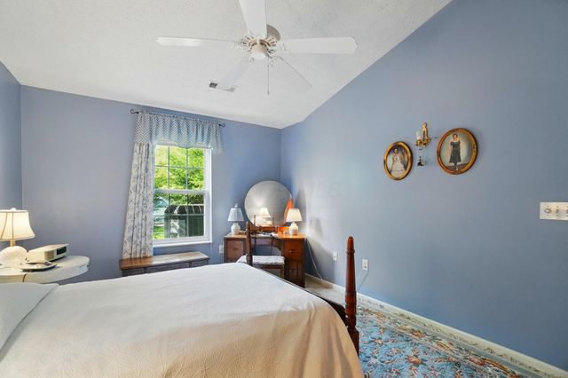 7950 Chapel Stone Road, Blacklick, OH 43004