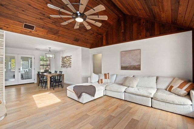 201 Raincloud, Wimberley, TX 78676