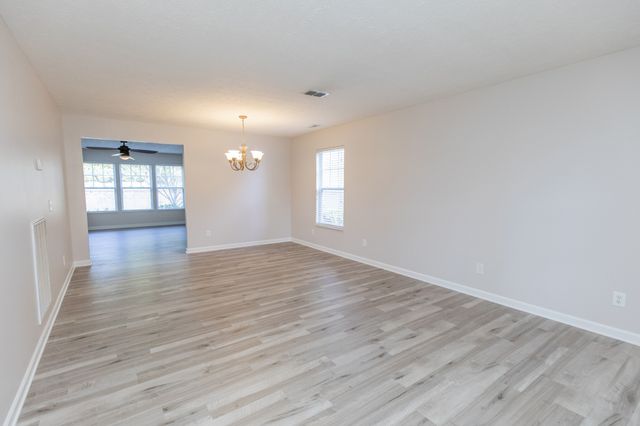 156 Ivy Hill Ln, Goodlettsville, TN 37072