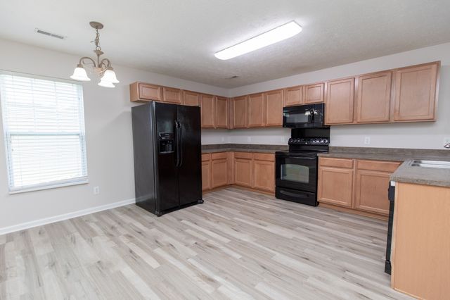 156 Ivy Hill Ln, Goodlettsville, TN 37072