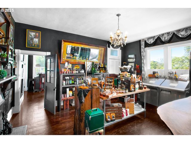 1851 Se Stephens St, Roseburg, OR 97470