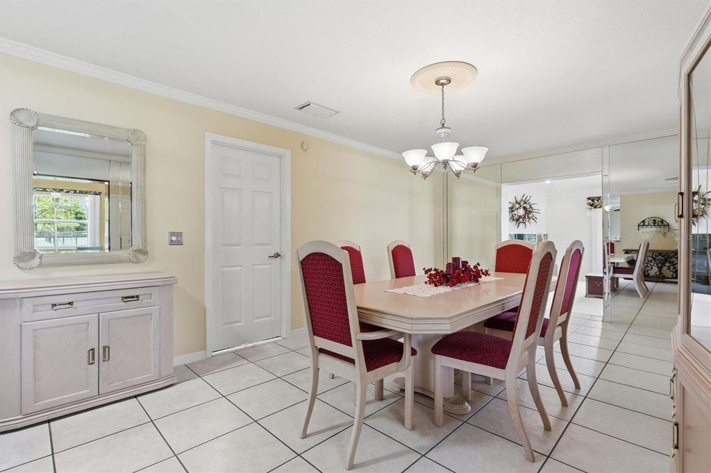 Image 16 of property listing at 6935 NW HIGHWAY 225A, Ocala, FL 34482