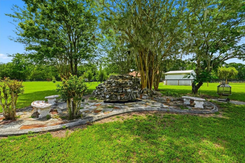 Image 30 of property listing at 6935 NW HIGHWAY 225A, Ocala, FL 34482