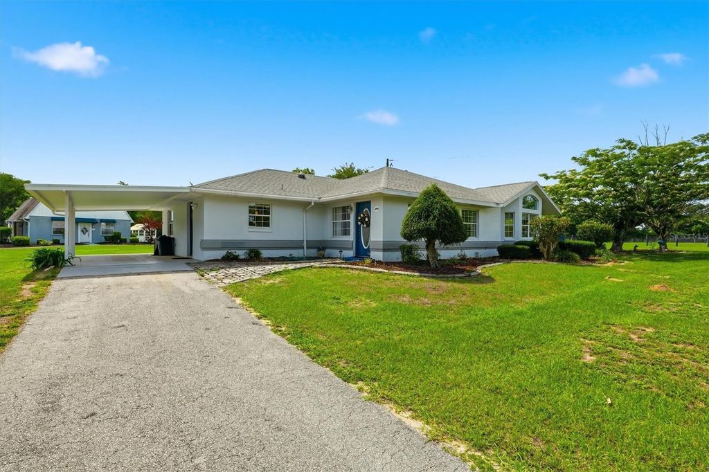 Image 5 of property listing at 6935 NW HIGHWAY 225A, Ocala, FL 34482