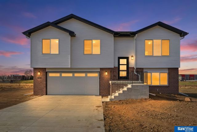 4910 N 35Th Court, Lincoln, NE 68524