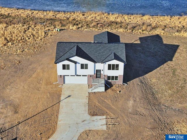 4910 N 35Th Court, Lincoln, NE 68524