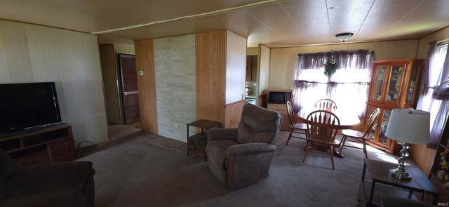313 N west Street, Milford, IN 46542