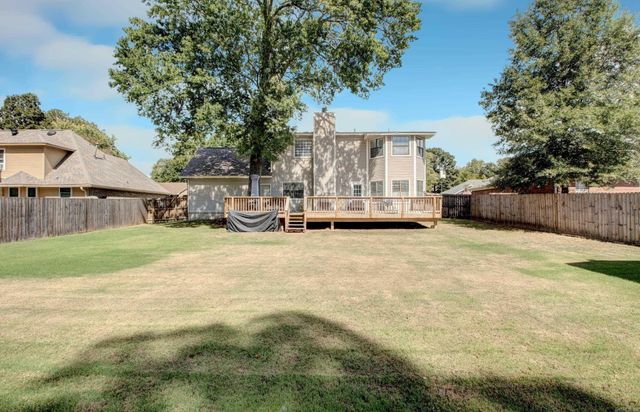 45 Blue Mountain Dr, Maumelle, AR 72113