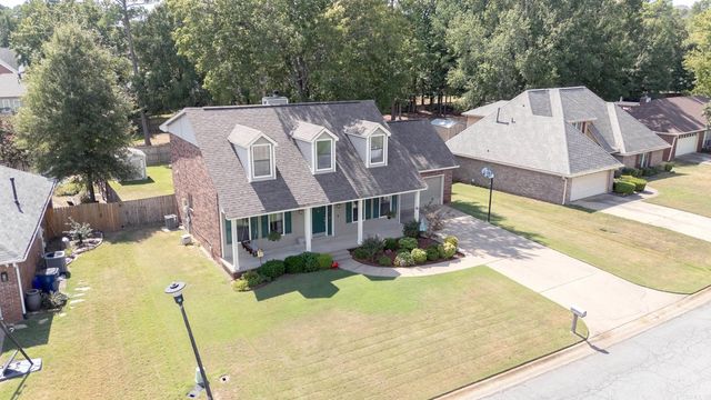 45 Blue Mountain Dr, Maumelle, AR 72113