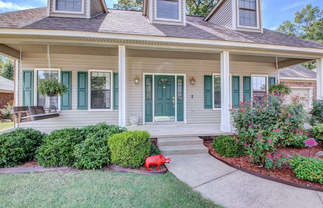 45 Blue Mountain Dr, Maumelle, AR 72113