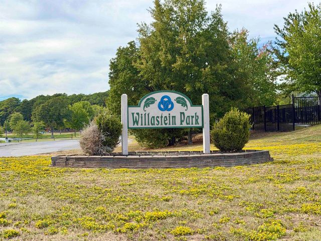 45 Blue Mountain Dr, Maumelle, AR 72113