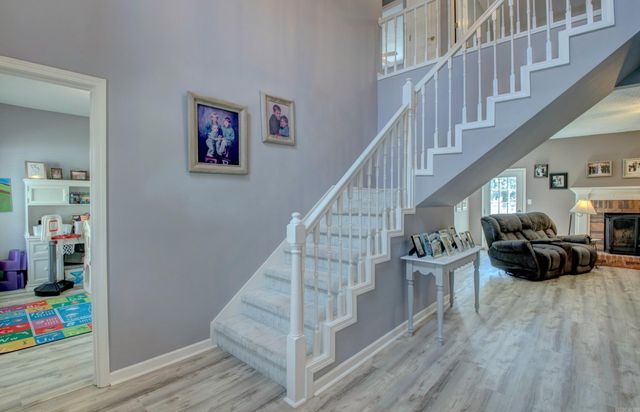 45 Blue Mountain Dr, Maumelle, AR 72113