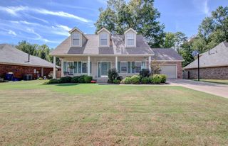 45 Blue Mountain Dr, Maumelle, AR 72113
